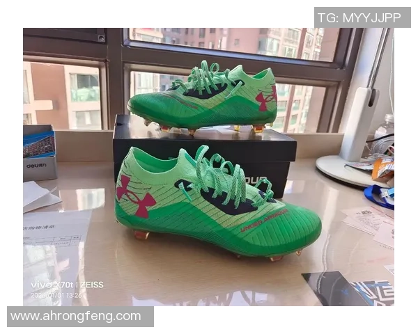 2025年男足球明星推荐鞋款排行榜 领跑足坛的顶级选择