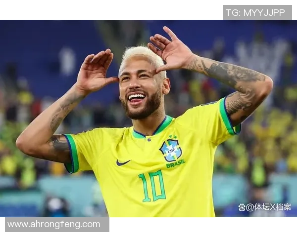 21世纪最具影响力的足球球星排名及其历史地位解析 21世纪最具影响力的足球球星排名及其历史地位解析