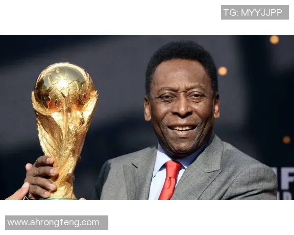 世界足坛身高最高的足球明星盘点及其在比赛中的表现分析